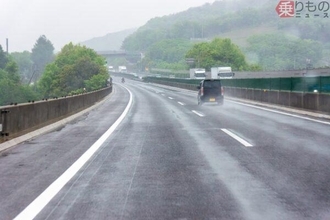 雨の高速で“なすすべなく横転” NEXCOが“恐怖の瞬間”公開とともに注意喚起「いつも以上に慎重な運転を」