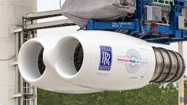 「100年乗っても大丈夫！」なぜB-52はこれほど長寿機に？ 納得の理由とは もうすで70年も現役！