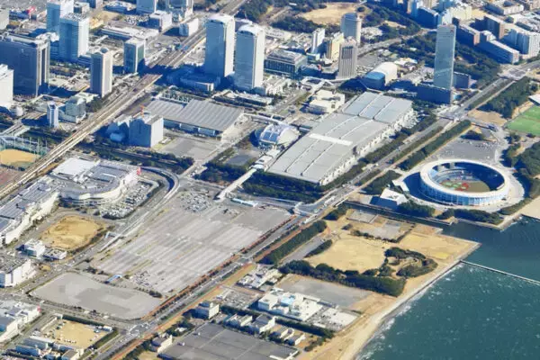「「駅直結の巨大イオン」が“球場と一体化”へ！ “街全体でボールパーク化”の大変貌！ イオンモールをパートナーに「マリンスタジアム」移転、ドーム化も検討」の画像