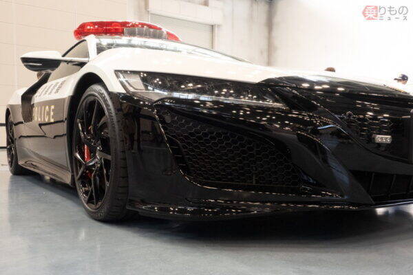 絶対逃げ切れない!? 日本唯一「2500万円の爆速パトカー」年始に一般公開！ 三重県を走る時は要注意！