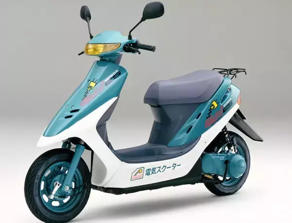 「「おばけ排気量」「おばけ価格」売る気あったの!? ホンダ「幻のバイク4選」 ちょっとだけ販売されたヤツも」の画像