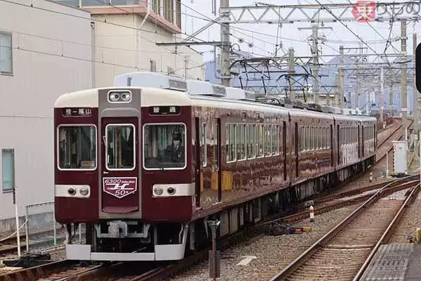 JR新快速の「元ライバル」ついに最後の1本に！ 扉の数が運命を分けた？ 阪急京都線のかつての「顔」