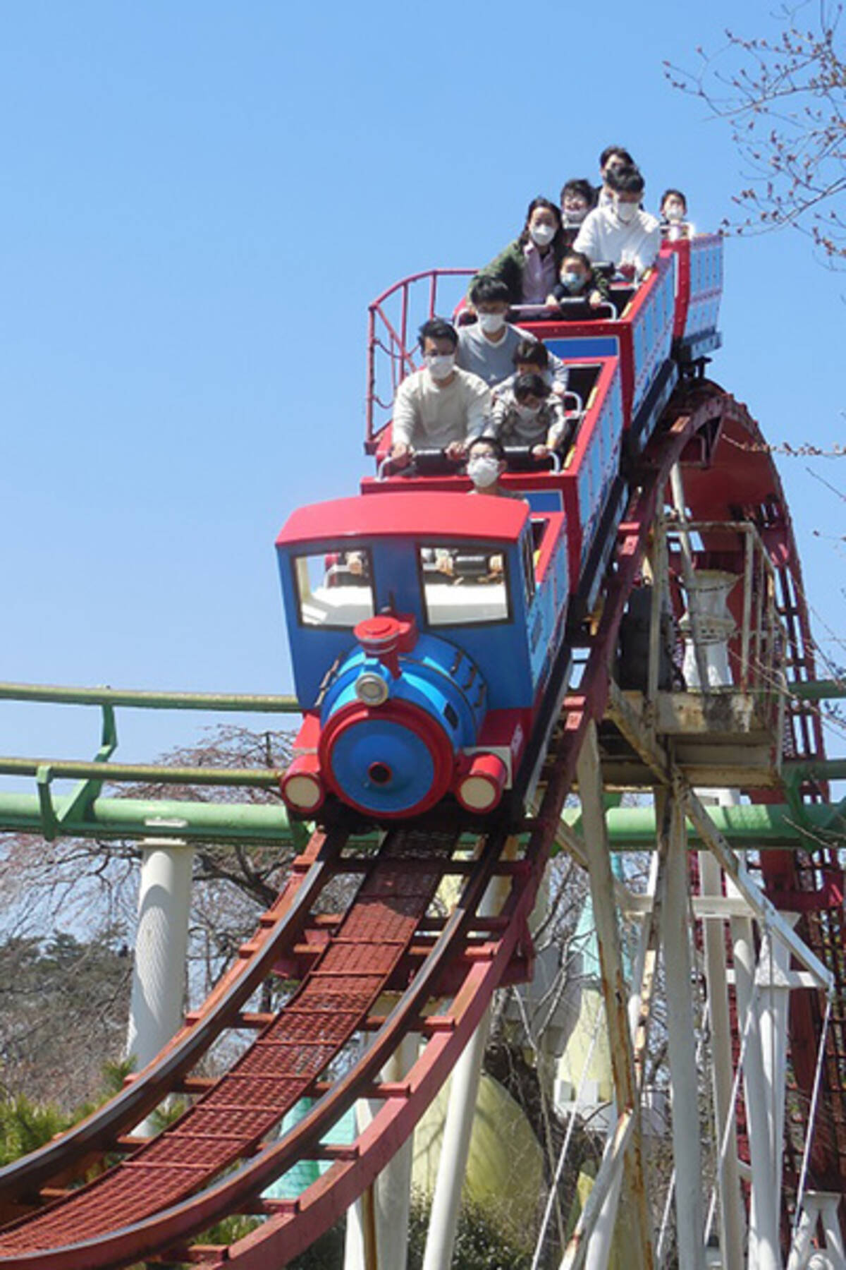 レアな 鉄道レールのジェットコースター 引退へ 後継車両は遥々 としまえん から 22年8月31日 エキサイトニュース