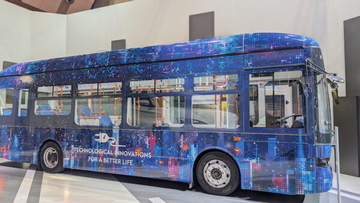 日本のEVバス「シェア7割のメーカー」が新型を発表！ ついに“死角ゼロ”のフルラインナップを実現へ