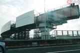 「伊勢湾岸道の上で巨大な橋げたが「ピタッ」とハマる！ 圧巻の「激レア映像」が公開 西知多道路つなぐ「東海JCT」」の画像1