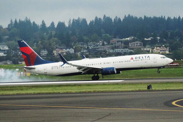 「ダントツで世界最大」の航空会社が米で誕生へ？ “ビッグ3”ユナイテッドのアメリカン合併提案 “野心家CEO”の素顔とは