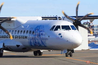 「初音ミク」デザインの旅客機、12月に運航終了へ ボカロファンを驚かせたHAC運航の異色機