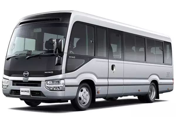 日野の小型バス「ハイエースのエンジン」搭載、販売再開へ リエッセII＆トヨタ・コースターも