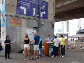 「待望の鉄道」なのになぜか「旧来の川船」が選ばれる… 乗り心地もビミョー!? 巨大ショッピングモールアクセスの謎 タイ