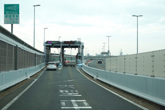 「なんでここが“阪神高速”なの？」 わずか3.8km「最短路線」の使いみち “つながってない”＝下りれば超便利!?