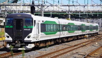 「多摩と鎌倉を直結する特急」が今月運行へ 青梅発着で “路線図にない区間”も走る