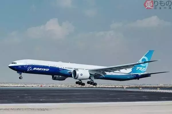 “世界最長の巨人旅客機”が通常ありえない動き連発！ “過酷テスト”の瞬間を捉えた映像をボーイングが公開