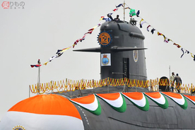 フランス・スペイン共同開発 インド海軍待望の新型潜水艦「ヴァグシーア」進水