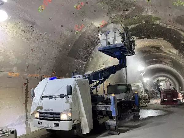 中国道へ迂回を「でも夏タイヤはNG」  山陽道通行止めで迫る冬に警戒 国道2号も雪氷対策を大幅強化