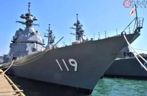 海自と中国海軍が近距離で睨み合い 西太平洋に出現した中国空母を護衛艦が“徹底監視”する様子が明らかに