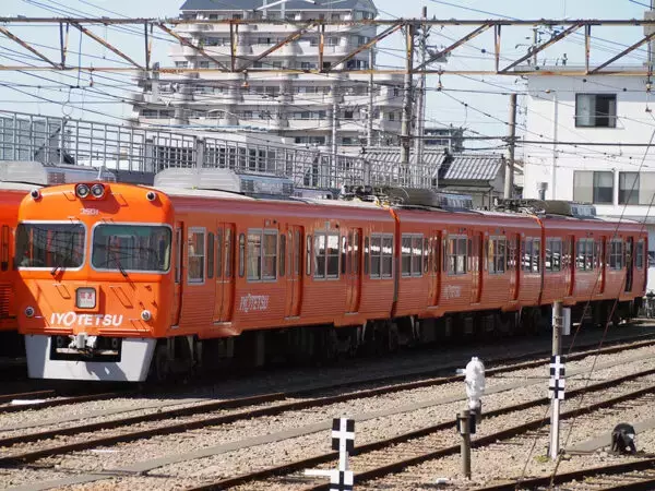 「「67年ぶりの新型車両」増備で旧型車両が引退へ いろいろ魔改造された“おさがり”の60年選手 乗れるのは残りわずか？」の画像