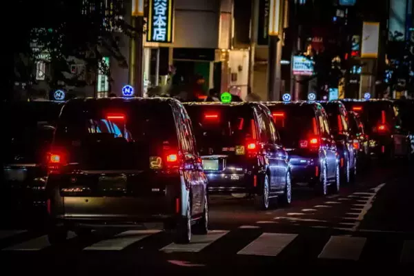 「導入拡大まもなくの「軽タクシー」のメリットは？ 主力の「JPN TAXI」と徹底比較！ “すみ分け”は可能なのか？」の画像