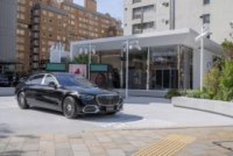 庶民派で日本人向けな「新型ベンツ」ついに日本上陸！ 試乗もできる都内超一等地の新拠点で公開 BMW去って“メルセデスの交差点”に!?