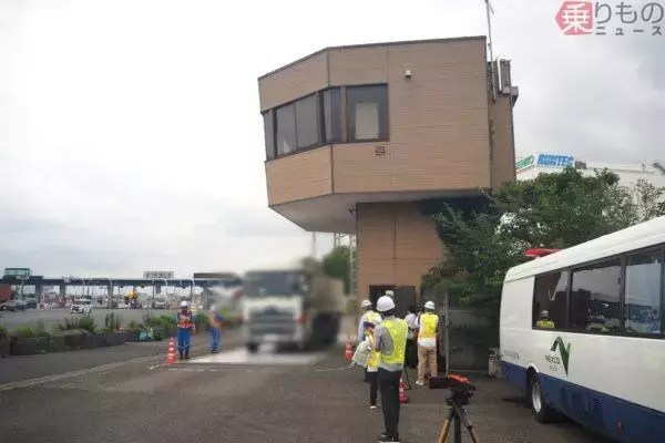 「戦車でも運んでるのか!? 上限の「約2倍の違反車両」も NEXCOの厳格な取り締まりに密着！  近年の課題は「SNS拡散」と「外国人」」の画像