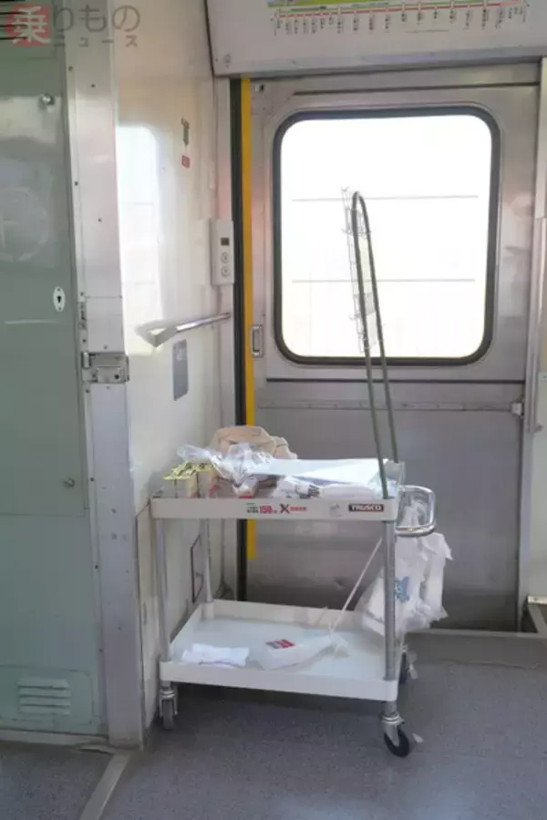 「「ザ・国鉄」思わぬ共演!? 最後の「国鉄型気動車急行」終焉のはずが、“お隣の路線”で復活のワケ」の画像