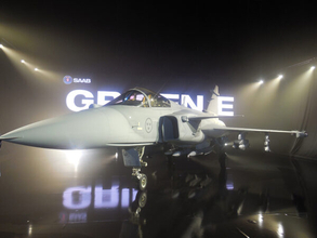 ウクライナ空軍「最新戦闘機」で一新へ？ 中核は「グリペン」 カネの心配よりも大きなメリットとは？