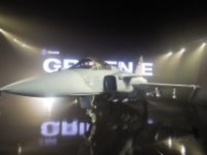 ウクライナ空軍「最新戦闘機」で一新へ？ 中核は「グリペン」 カネの心配よりも大きなメリットとは？