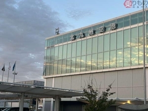 空港で「ニンニク背脂ラーメン」だと…？ 「北九州空港」に存在の”豚を豚で食べるフルコース”を食べたら「飛んだ…」