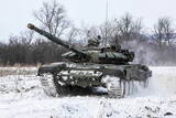 「ロシア軍の車列が丸ごと壊滅？猛威を振るうドローン ウクライナ国防省が映像公開」の画像1