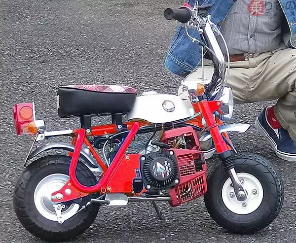 モンキーより小さい「公道走れる世界最小バイク」はこうして生まれた！ まさに“伝説” 元ホンダエンジニアのスゴすぎる半生