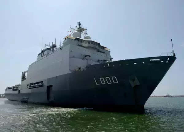 歴史的な“海のライバル” が最強のタッグへ！ 欧州の老舗海軍国どうしが巨艦を一挙8隻も共同建造