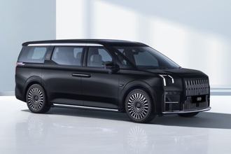 アル／ヴェル＆レクサスの新ライバル!? EV「爆速高級ミニバン」中国製と侮るな 日本市場の本気戦略とは