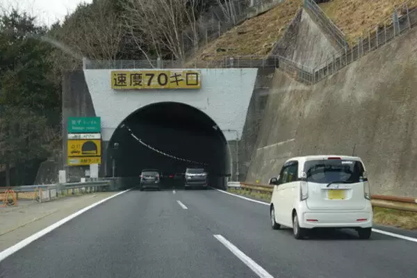 老朽化した橋をまるごと「橋ではない構造」に変える!? 中央道で異例のリニューアル工事、7月から本格化 車線減少も