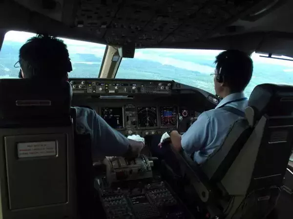 民間機のような見た目だけど実は自衛隊所属？ 政府要人や皇族が乗る「日本の政府専用機」どんな特徴が