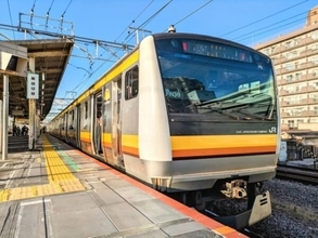 「あれ、車掌がいない！」首都圏の“大動脈”で拡大するワンマン運転、その安全を支える「縁の下の仕掛け」