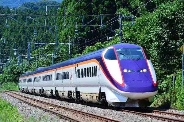 「ネット転送だと「48時間以上!?」大容量データは“新幹線でのアナログ輸送”が最強！ 通販最大手も実施するサービスとは」の画像