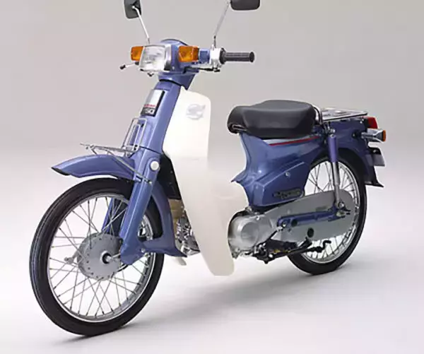 「一部マニアにしか良さがわからない」なんであんなに流行ったの…？ 角目＆カクカクなバイクが生まれた“時代” 「実車版LEGO」まで