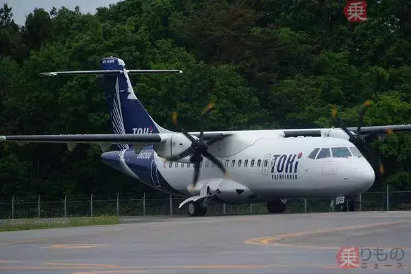 驚きの展開！ “半世紀”定期便ゼロの空港に旅客機が降臨！ 「福井空港」に17年ぶりチャーター便…その全容とは？