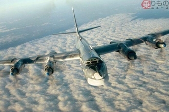 ロシア軍の戦略爆撃機が「真っ二つ」に ウクライナが「約800kmの長距離攻撃」 衛星画像で損傷確認