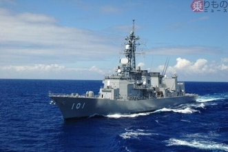 護衛艦の強力な主砲が火を噴いた！ 「対空射撃の瞬間」を捉えたショットが公開 就役30年を迎えたベテラン艦