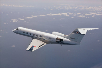 目標は台風や噴火！ 自然災害にあえて飛び込む「観測飛行」パイロットというお仕事