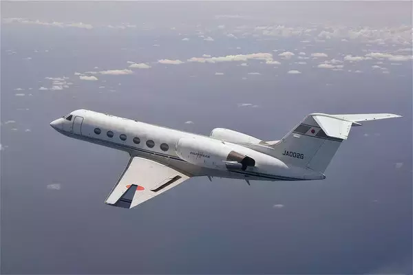 目標は台風や噴火！ 自然災害にあえて飛び込む「観測飛行」パイロットというお仕事