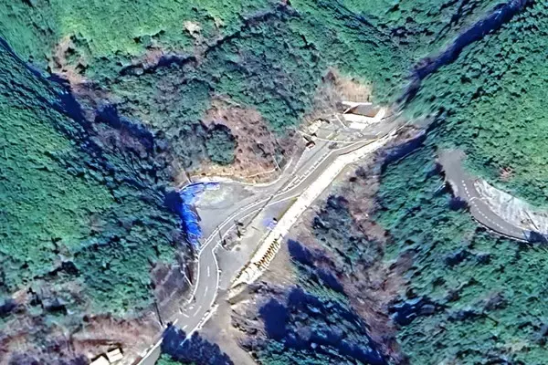 「さらば秘境トンネル 和歌山県の山中を通る国道、一部改良へ 新トンネルが完成」の画像