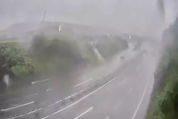 「少量の雨でも通行止めに」圏央道の調整池が満水 東京‐名古屋間も大雨で今後寸断の可能性 NEXCO「移動控えて」