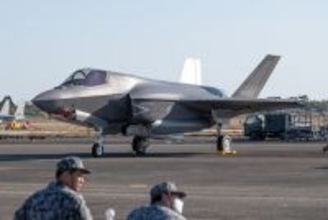 空自の“最新鋭ステルス戦闘機”がドレスアップ「あれ？ 表面とかにいろいろ塗っちゃダメなんじゃないの？」驚きの理由が明らかに