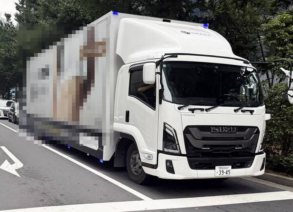 「緊急車両のサイレンがうるさい」というと叩かれる世の中、実際どれくらい「うるさい」のか？ 選挙カーは？ アドトラックは”規制”も