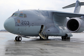 防衛省 空自C-2輸送機もトンガへ派遣 先行出発のC-130Hは活動開始