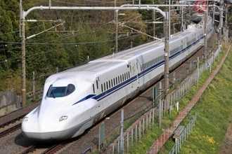 「グ、グランクラスより広い…!?」新幹線の新たな豪華シートが初公開！ バックシェル付きで“ほぼ個室 ”