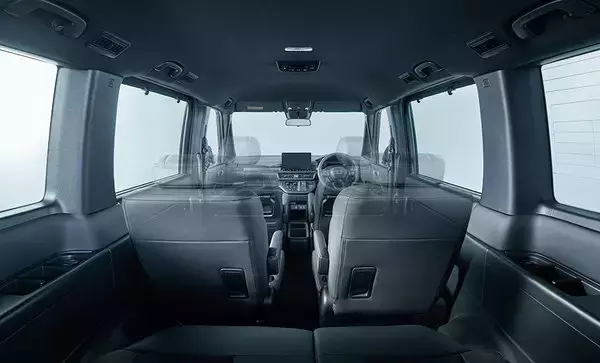 「「3列目が特等席」でも本当に使う？ ミニバンはなぜ3列目を豪華にしてきたか」の画像