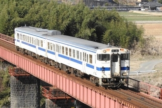10か月ぶりの運行再開が一転「新たな災害が発生しました」 ローカル線の複数箇所で土砂災害ふたたび JR肥薩線