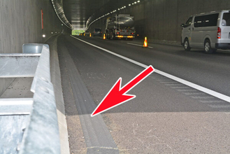 「逆走も落下物も地滑りもわかります」 高速道路会社の夢「リアルタイム全線監視システム」が画期的すぎた！ カメラも電源も不要 カギは“昔からあるケーブル”